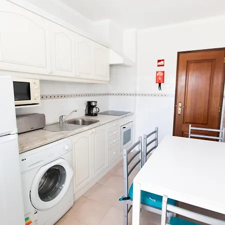 Maximo - 2 Bedroom With Pool דירה *